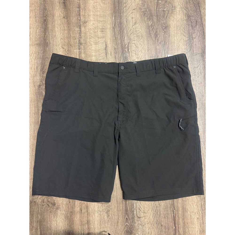 Wrangler Outdoor Series Mens Black Cargo Shorts Size 48 NW946BL Hiking Tech
